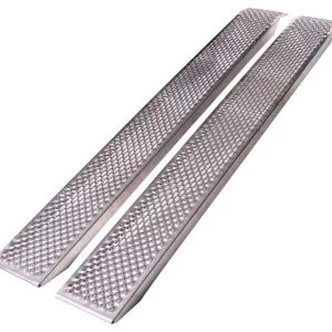 Lightweight aluminium trailer ramps