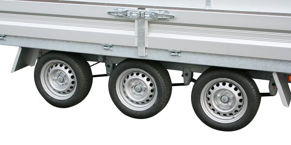 Variant 3543 UX Tri-Axle Universal Tilting Flatbed Trailer