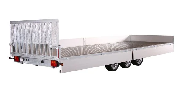 Tri-axle lightweight flat bed trailer